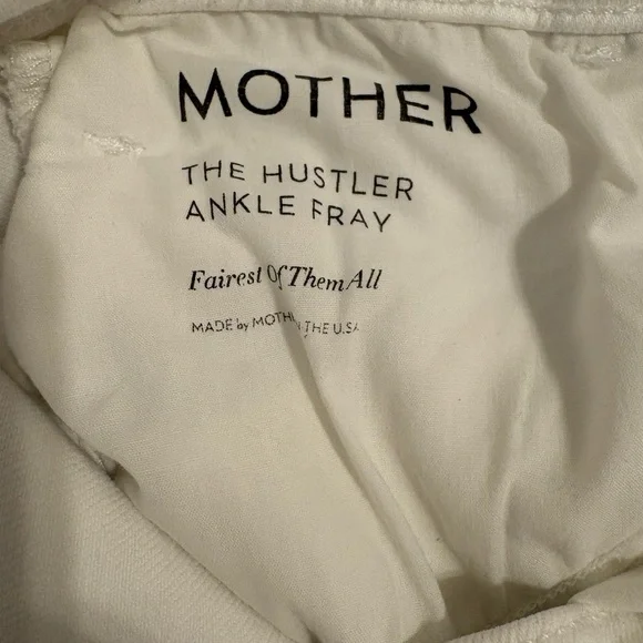 Mother The Hustler Ankle Jean in white. Size 26.